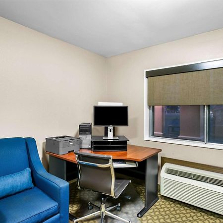 Comfort Inn Red Horse Frederick Buitenkant foto