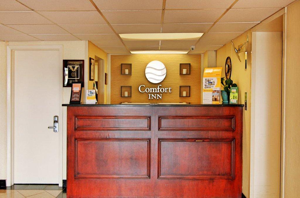 Comfort Inn Red Horse Frederick Buitenkant foto