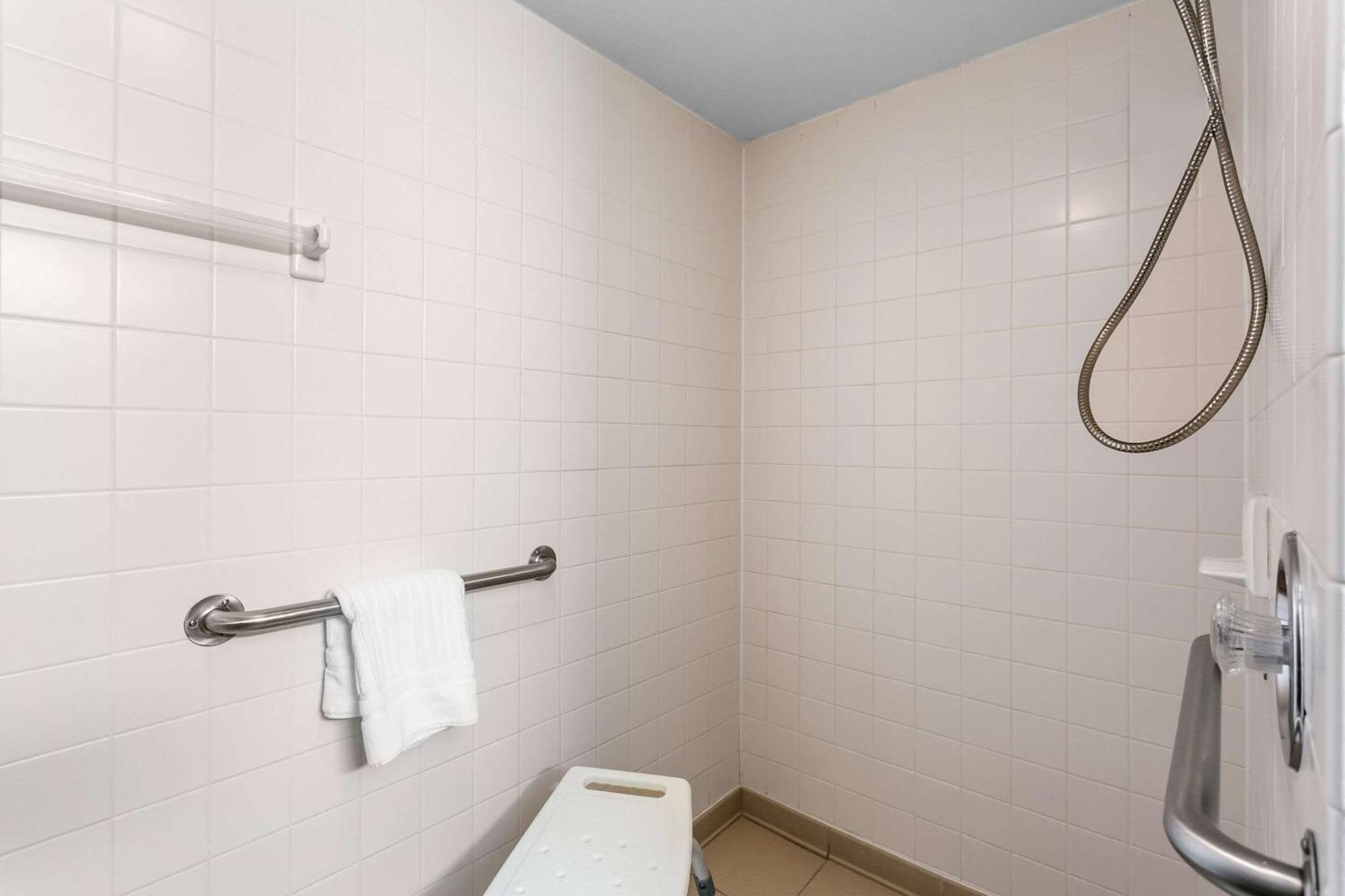 Comfort Inn Red Horse Frederick Buitenkant foto
