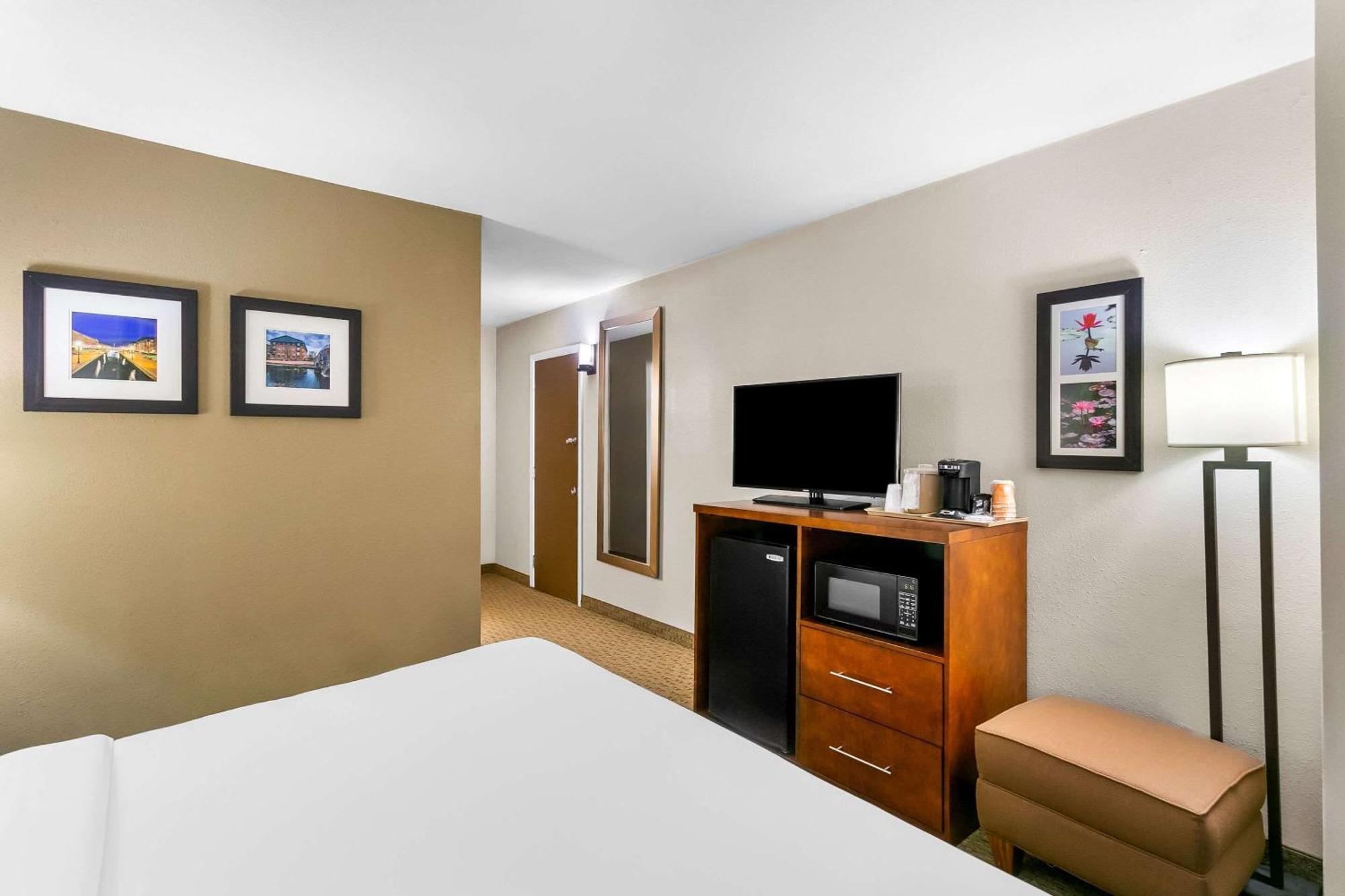 Comfort Inn Red Horse Frederick Buitenkant foto