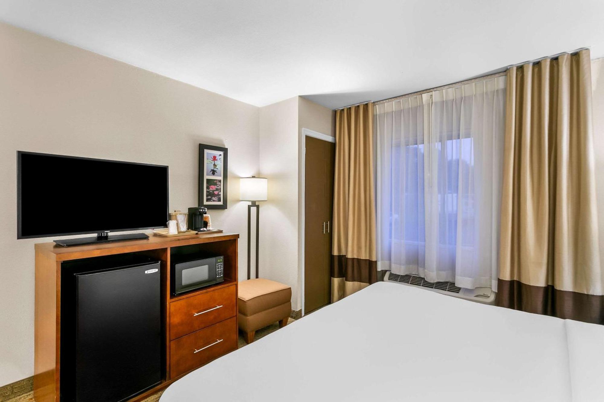 Comfort Inn Red Horse Frederick Buitenkant foto