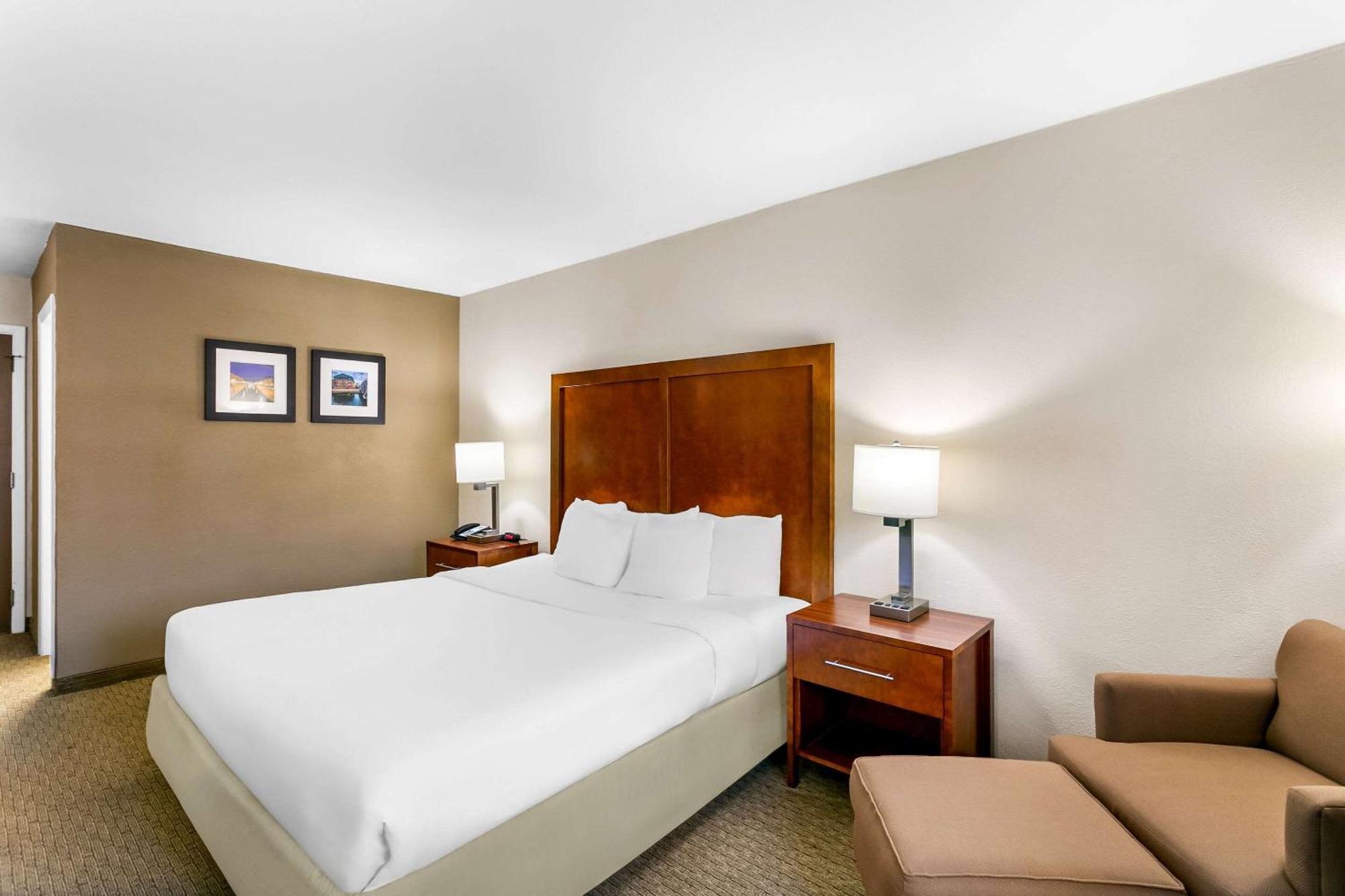 Comfort Inn Red Horse Frederick Buitenkant foto